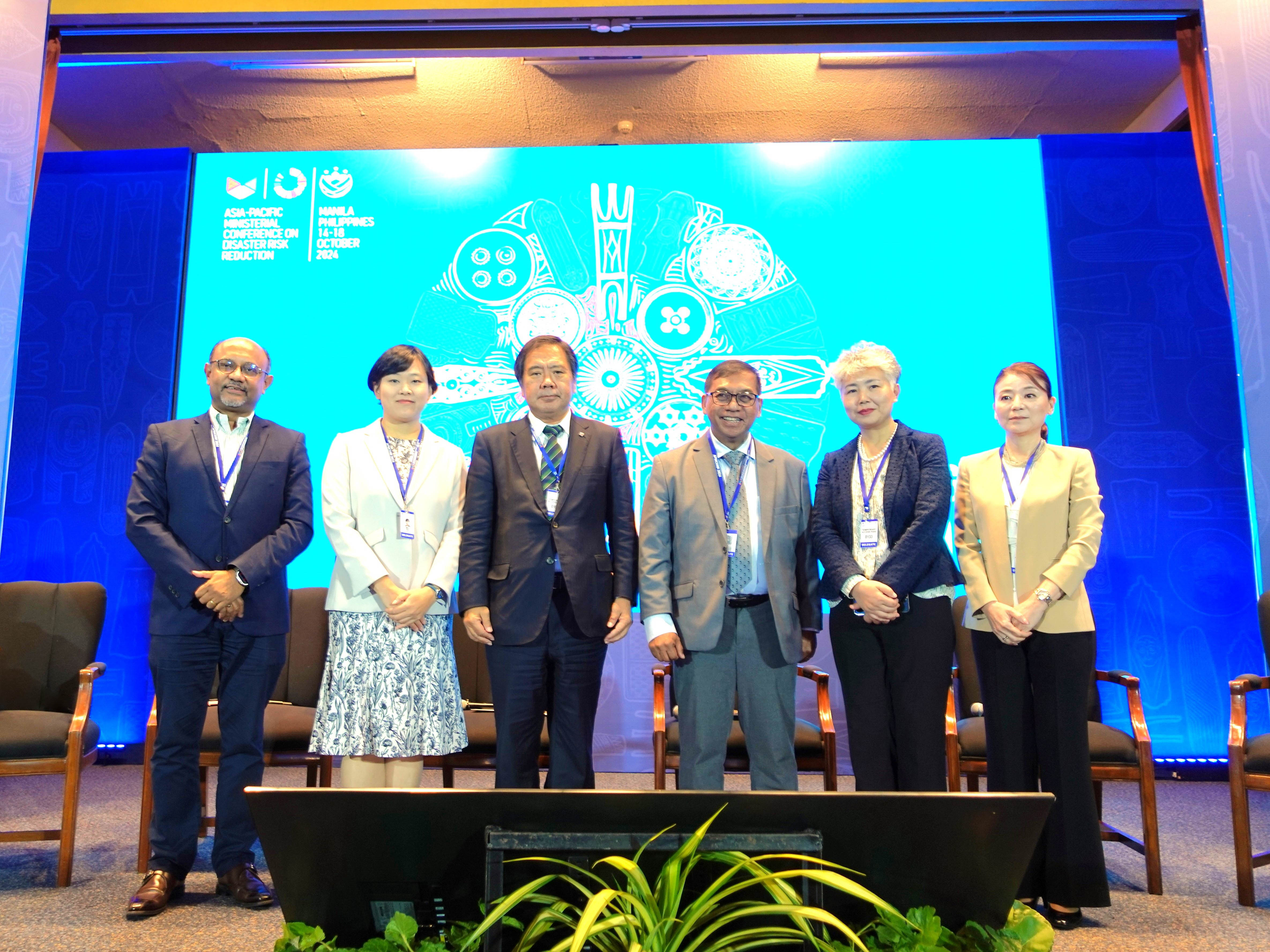 Group photo of the speakers of the Partner Event