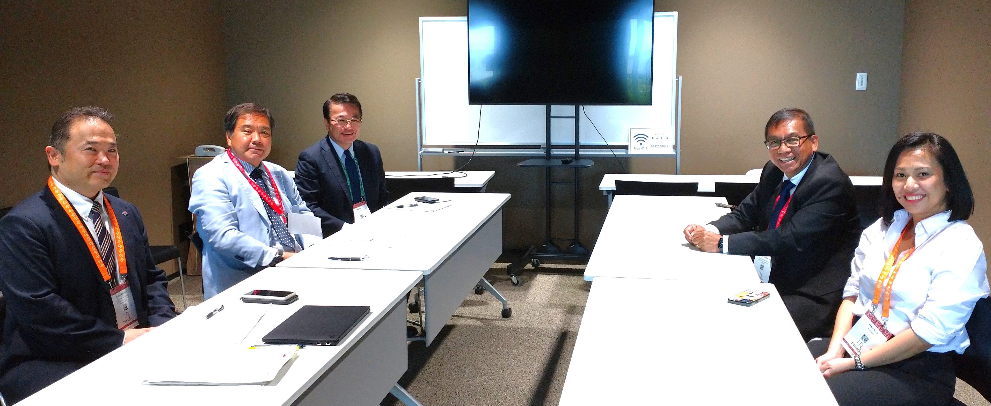 Photo with Secretary Solidum of DOST Philippines