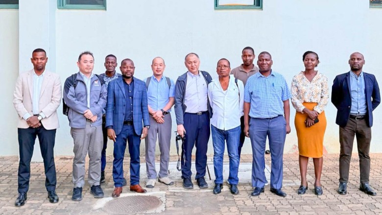Group Photo with Members of the Eduardo Mondlane University